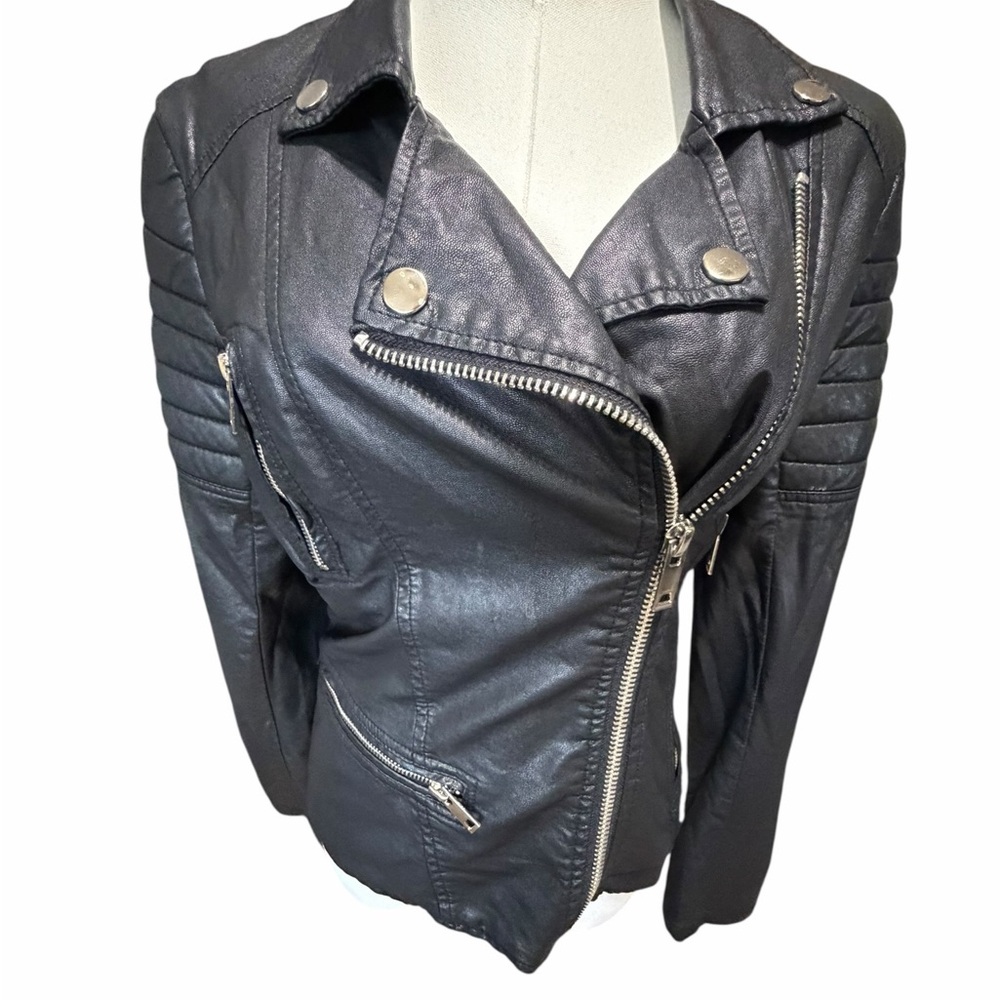 Blank NYC Black Faux Leather Moto Jacket with Quilted Sleeves Sz Small
